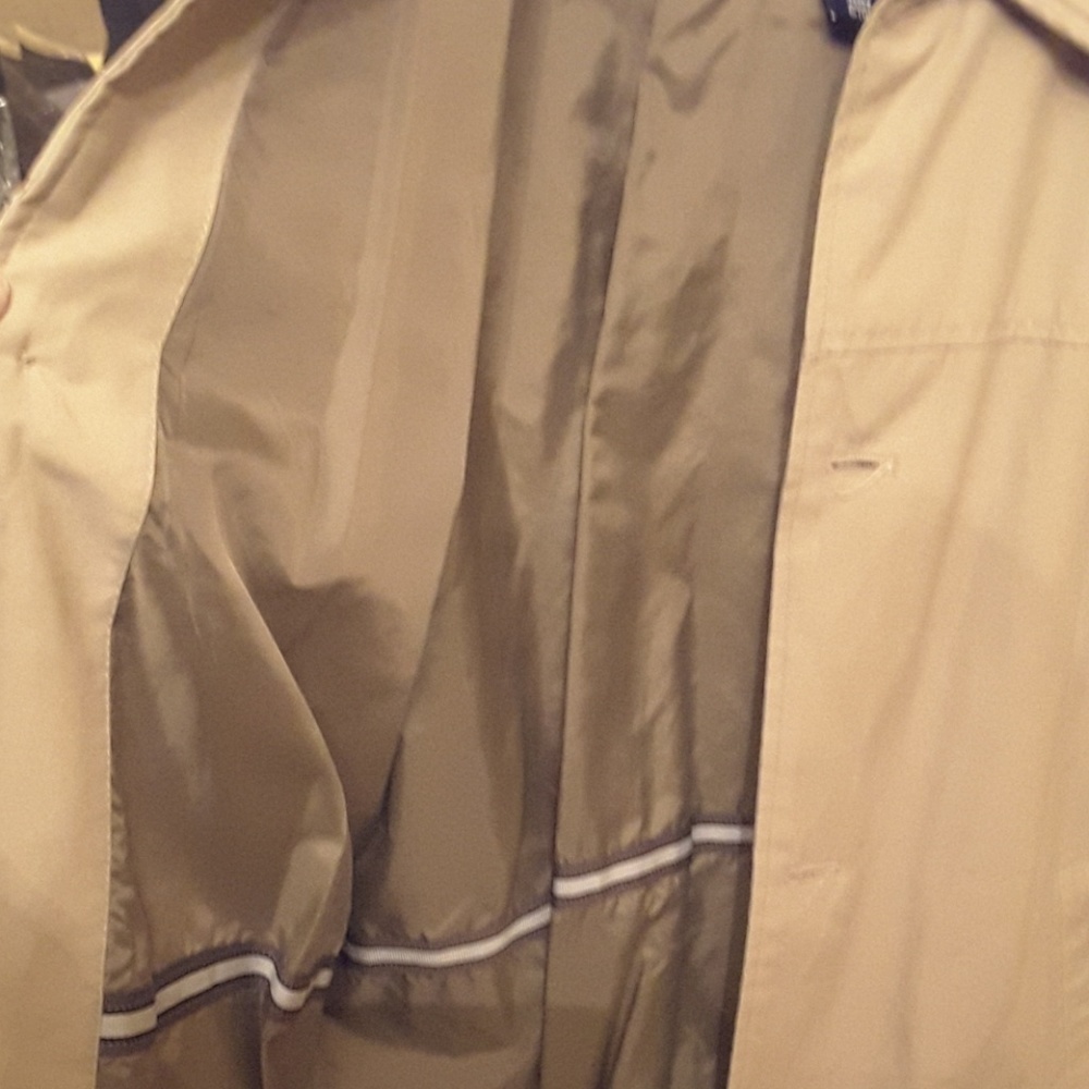 Men's Jacket - Picture 3 of 3